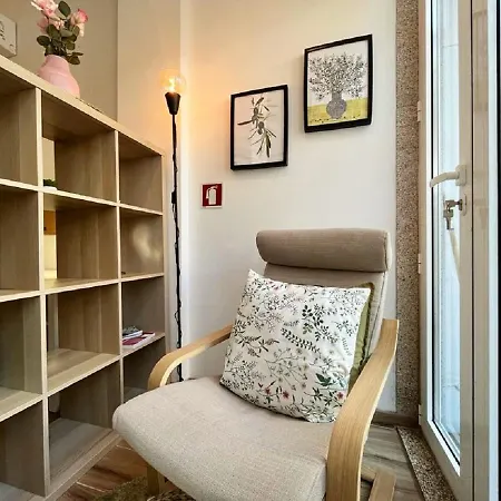 Nomad's Boulevard Bonfim