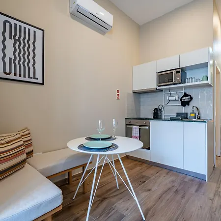Nomad's Boulevard Flats פורטו