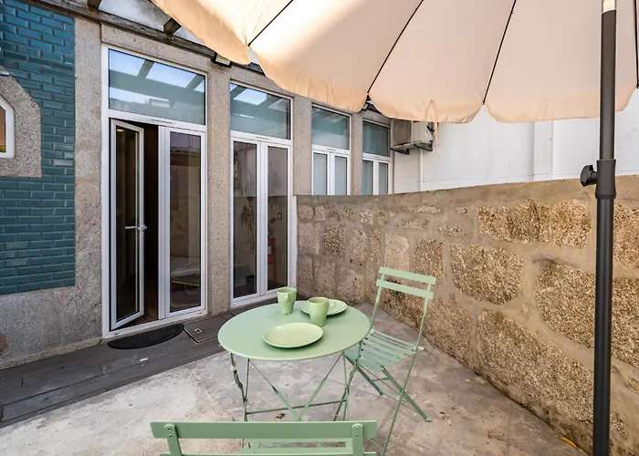 Nomad's Boulevard Bonfim