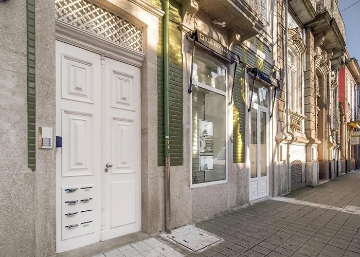 Nomad's Boulevard Bonfim